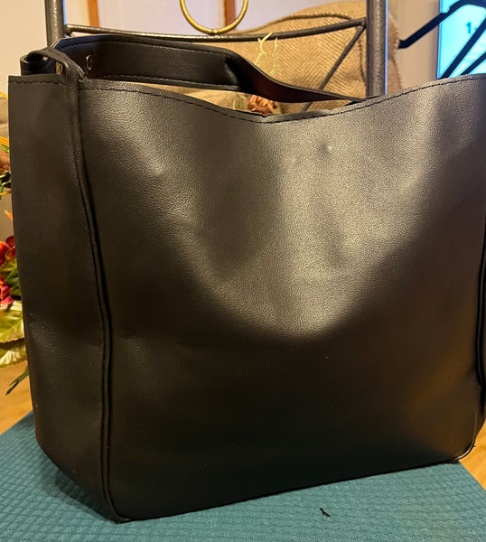 VEGAN SHOULDER BAG, BLACK