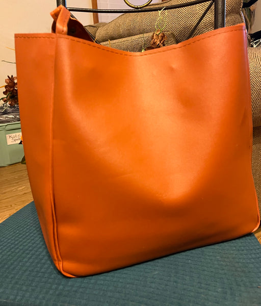 VEGAN SHOULDER BAG, CAMEL