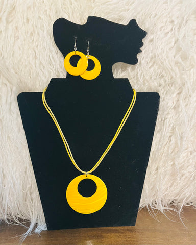 “BRIGHT O”, NECKLACE SET