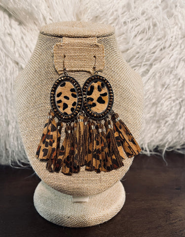 “EXOTIC EARRINGS“, BROWN TASSELS