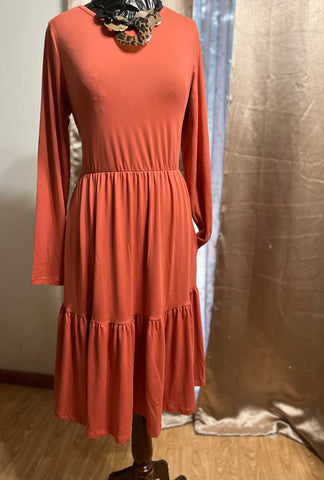 LOW-HEM TRENDS, TERRACOTTA, MISSES