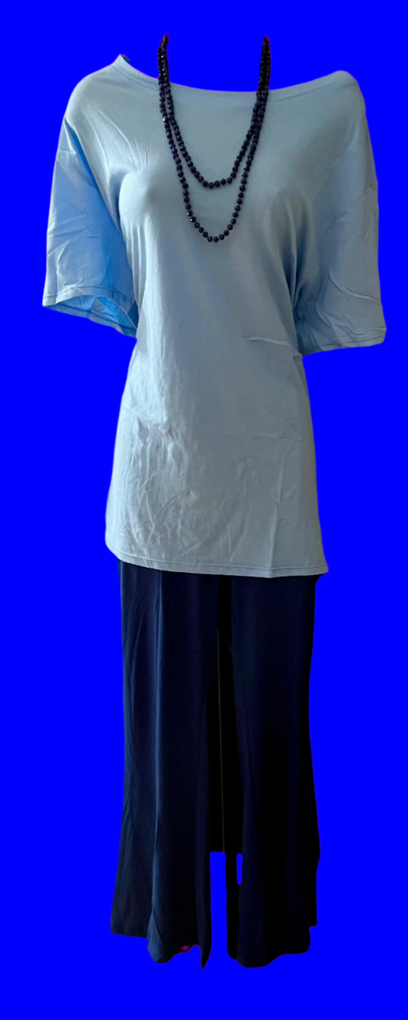 “TOO CUTE SLITS, NAVY”“