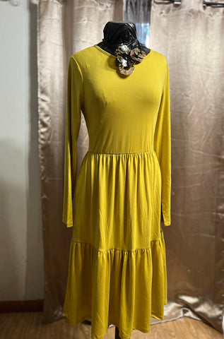 LOW-HEM TRENDS, GOLDEN MUSTARD, MISSES