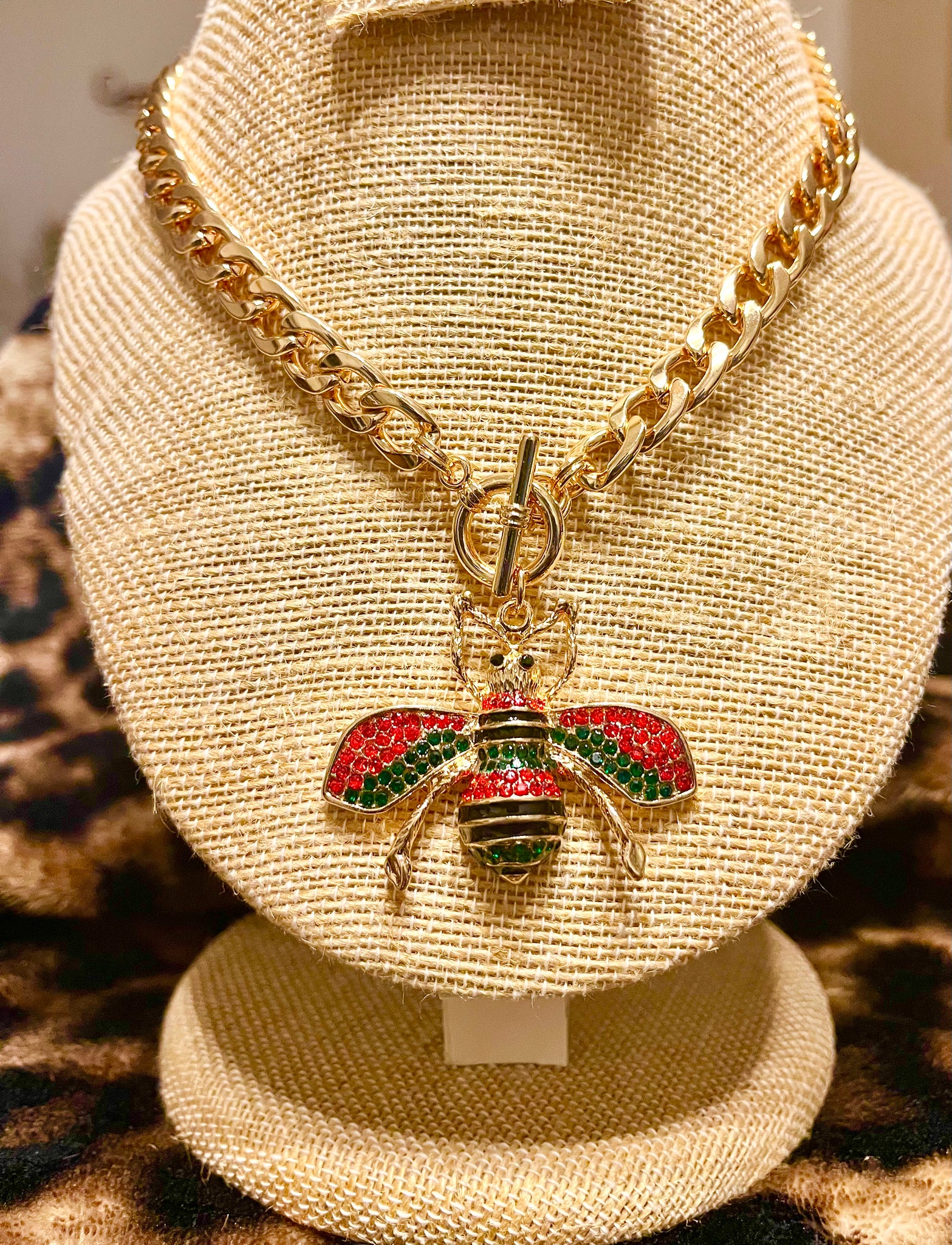 "THE GG BEE", NECKLACE